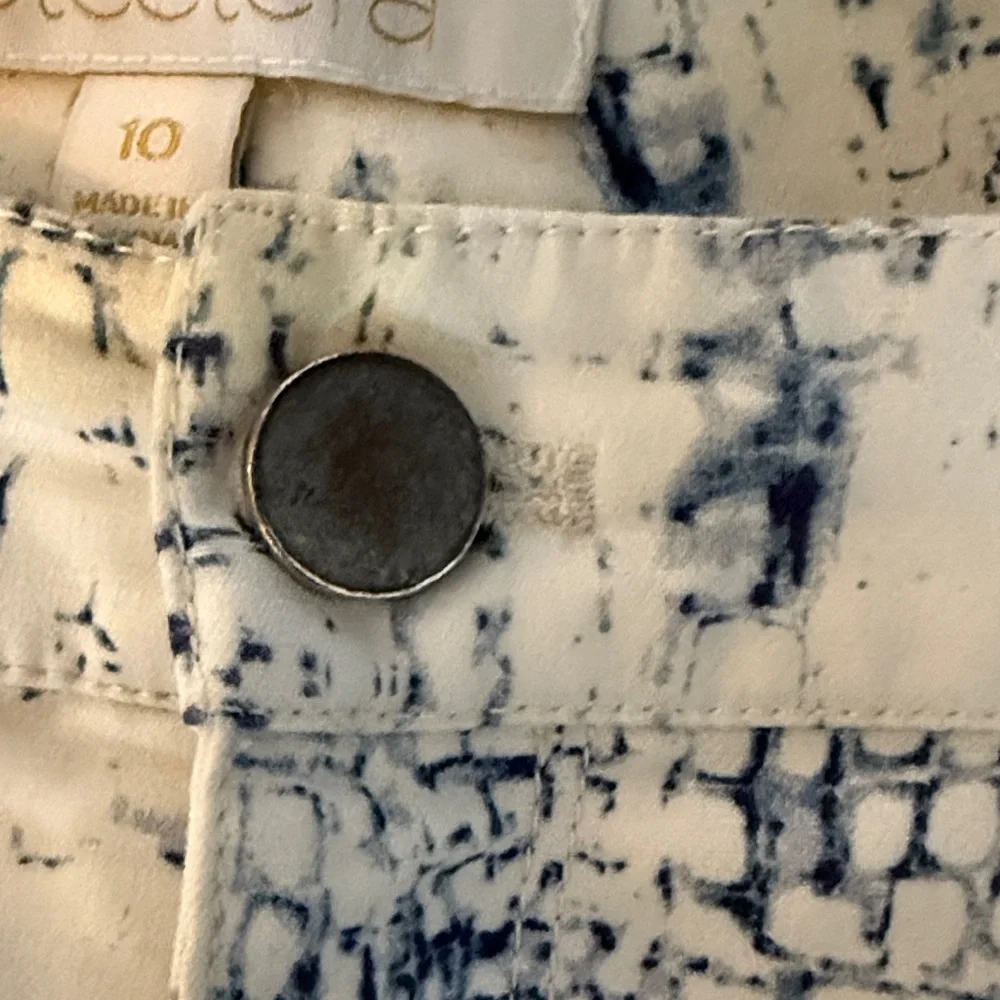 Etcetera Blue and White snakeskin patterned ankle pants- worn twice‎